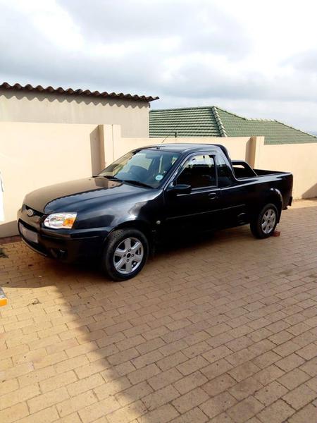 Ford Escort • 2010 • 209 km 5