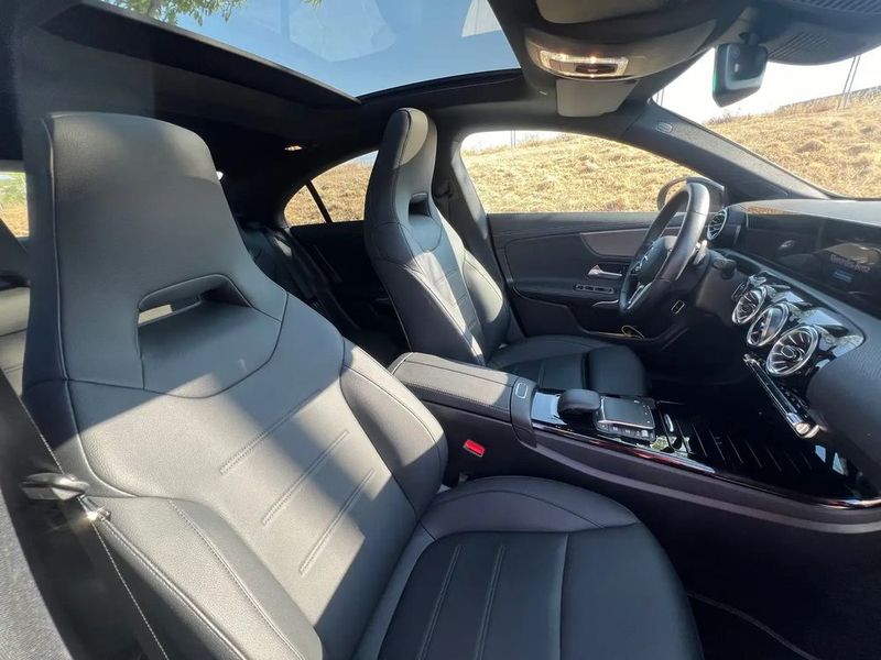 Mercedes-Benz CLA • 2023 • 22,000 km 11