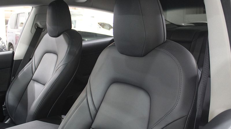 Tesla Model 3 • 2021 • 44,978 km 8