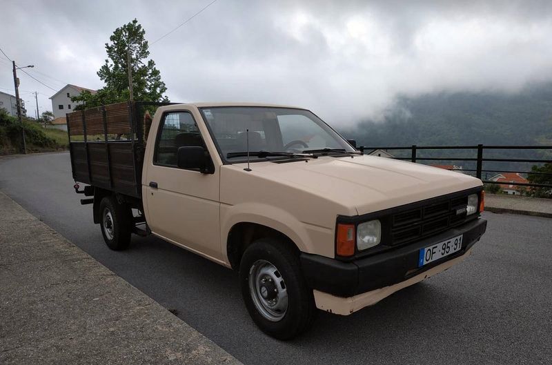 Nissan Pickup • 1996 • 190,000 km 1