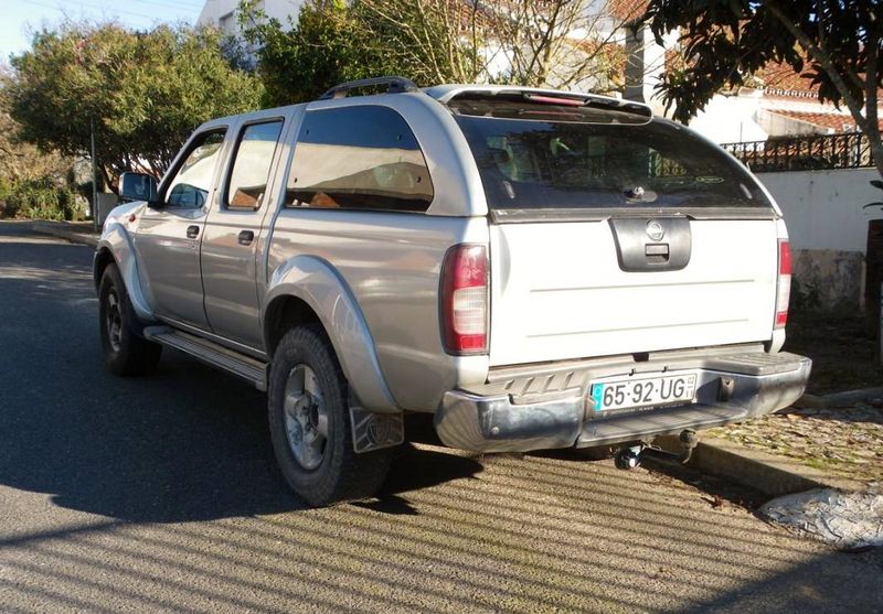 Nissan Navara • 2002 • 200,000 km 3
