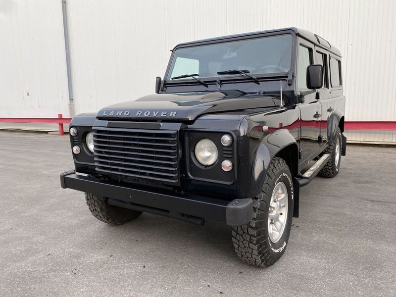 Land Rover Defender • 2009 • 86,700 km 1