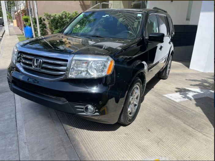 Honda Pilot • 2014 • 130,000 km 1