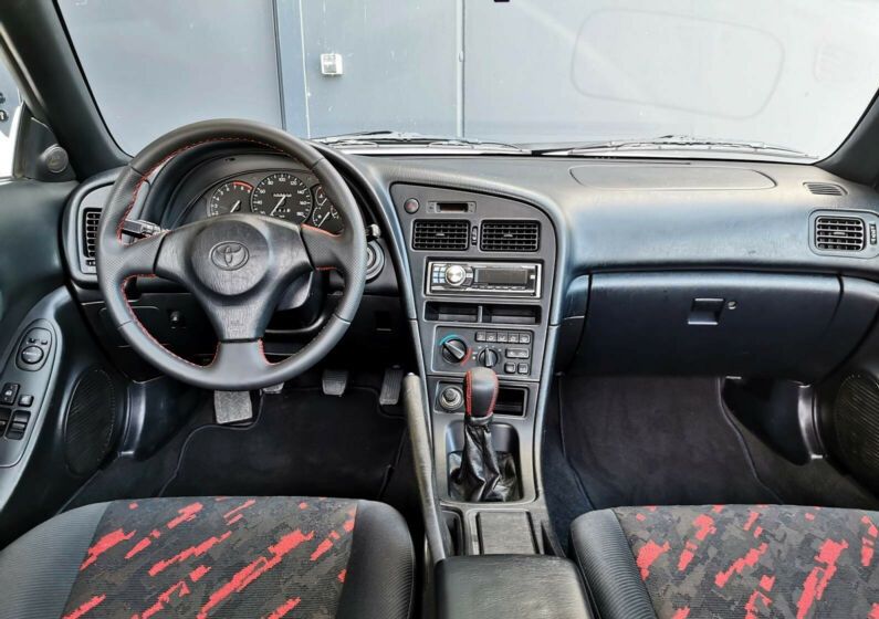 Toyota Celica Gt • 1999 • 124,000 km 15