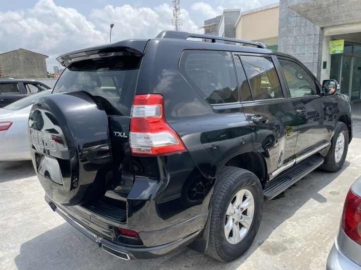 Toyota Land Cruiser • 2013 • 40 km 1
