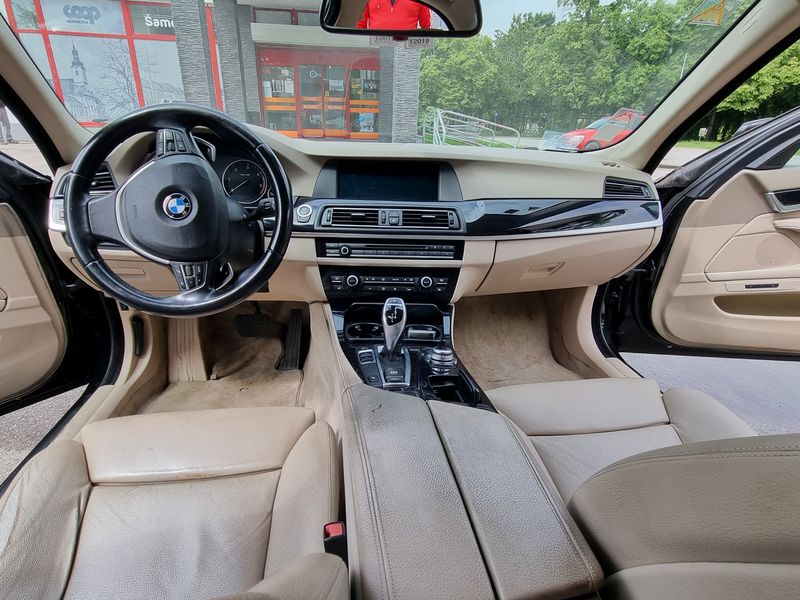 BMW 5 Series • 2010 • 300,000 km 4