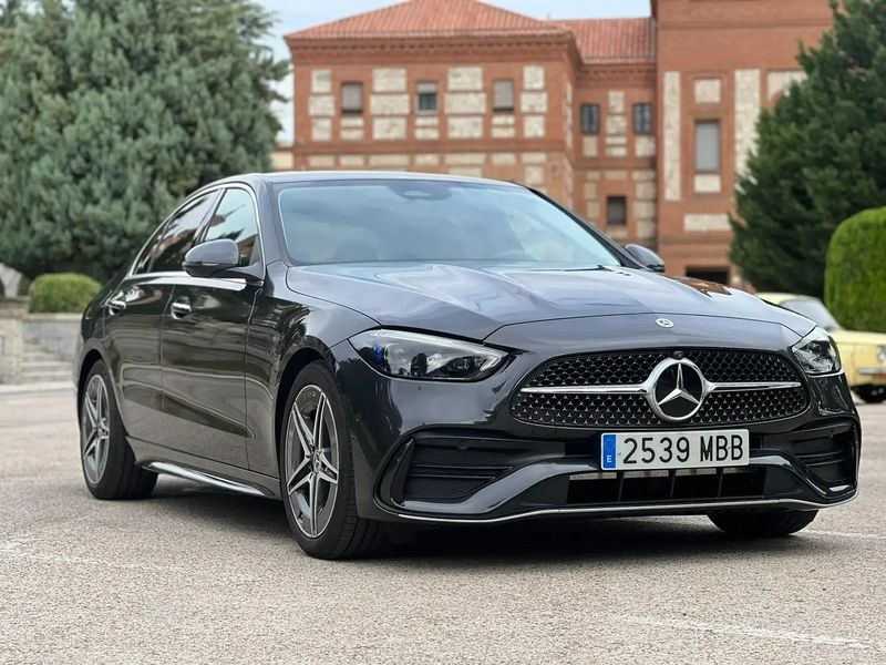 Mercedes-Benz C-Class • 2022 • 13,400 km 1