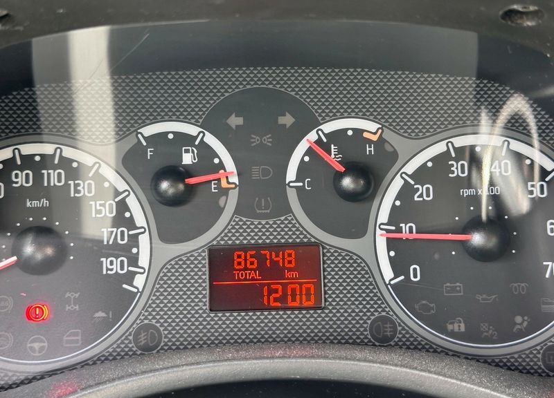 Fiat Panda • 2010 • 86,748 km 6