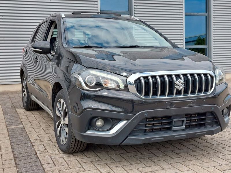 Suzuki SX4 • 2018 • 141,000 km 2