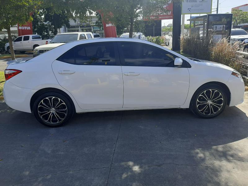 Toyota Corolla • 2014 • 5,039 km 7