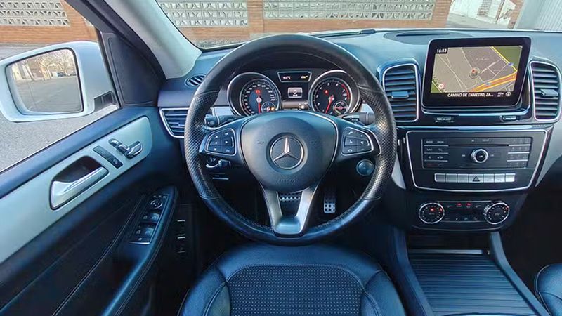 Mercedes-Benz GLE • 2018 • 155,812 km 2