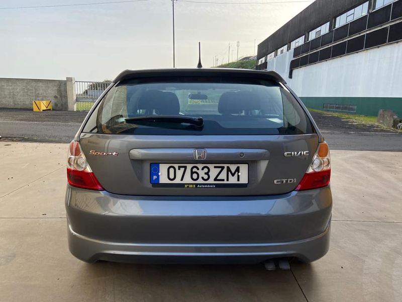 Honda Civic • 2006 • 152,000 km 5