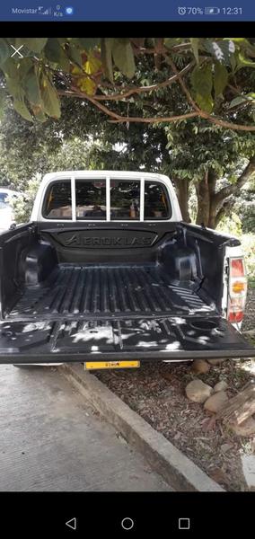 Mazda BT • 2010 • 155,000 km 1