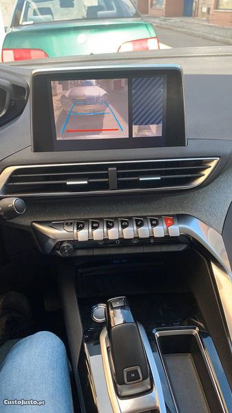 Peugeot 3008 • 2018 • 120,000 km 2