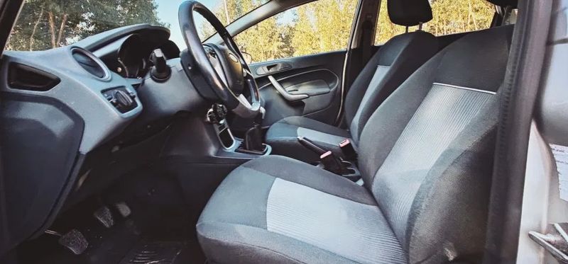 Ford Fiesta • 2009 • 130,000 km 2