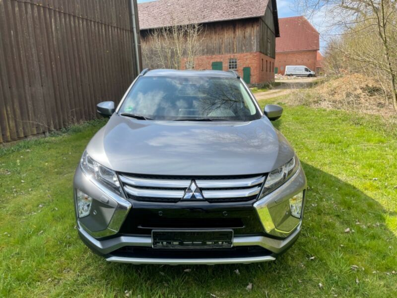 Mitsubishi Eclipse • 2019 • 55,000 km 2