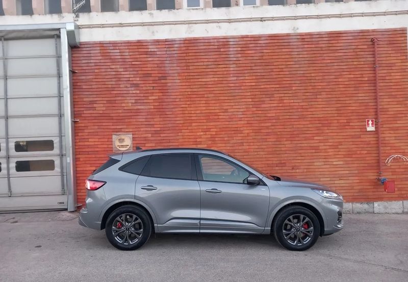 Ford Kuga • 2023 • 16,000 km 3