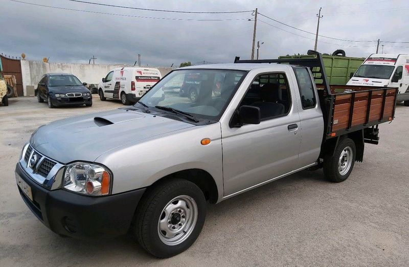 Nissan Pickup • 2002 • 250,000 km 1