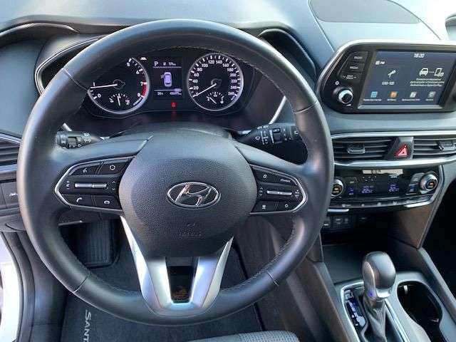 Hyundai Santa Fe • 2019 • 49,411 km 5