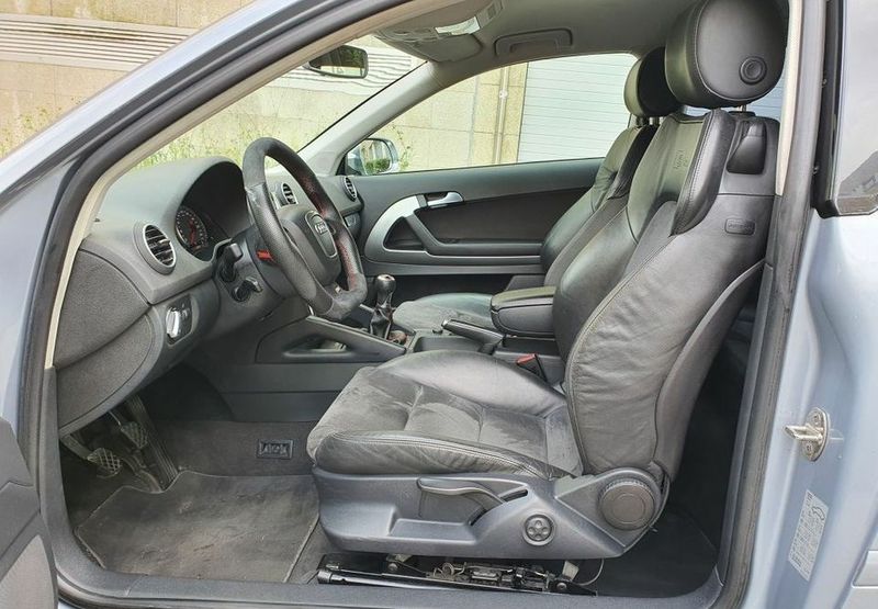 Audi A3 • 2011 • 158,000 km 2