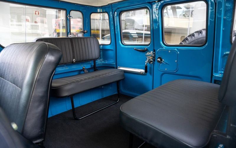 Toyota Belta • 1980 • 60,000 km 5