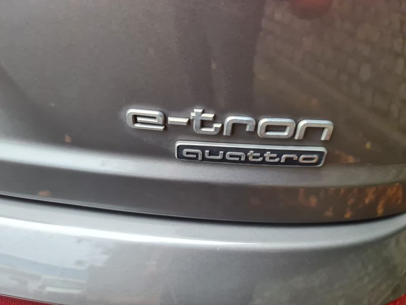 Audi Q7 • 2016 • 99,500 km 3