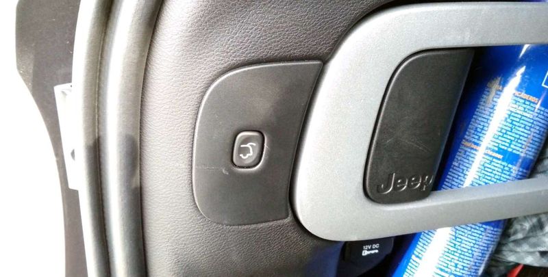 Jeep Cherokee • 2015 • 171,000 km 5