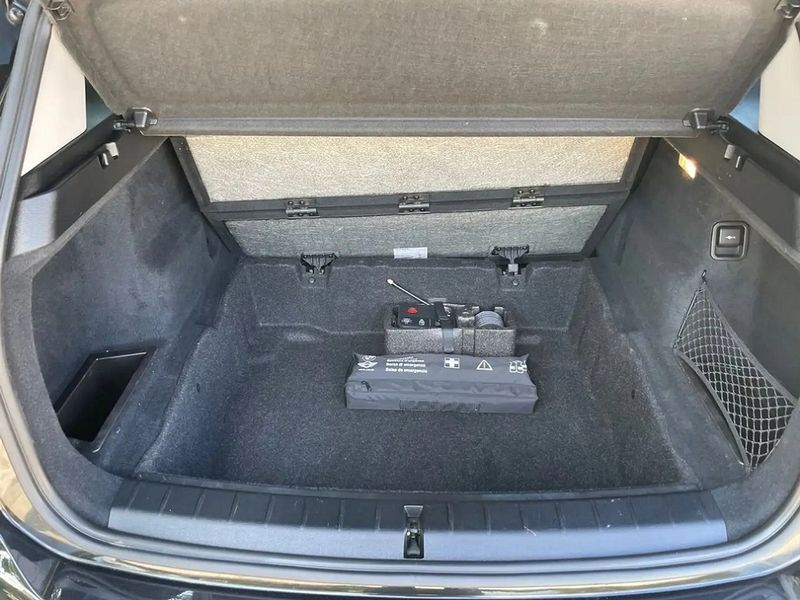 BMW X1 • 2020 • 95,000 km 3