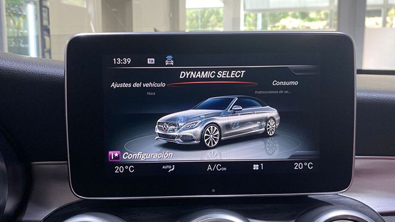 Mercedes-Benz C-Class • 2018 • 84,652 km 23