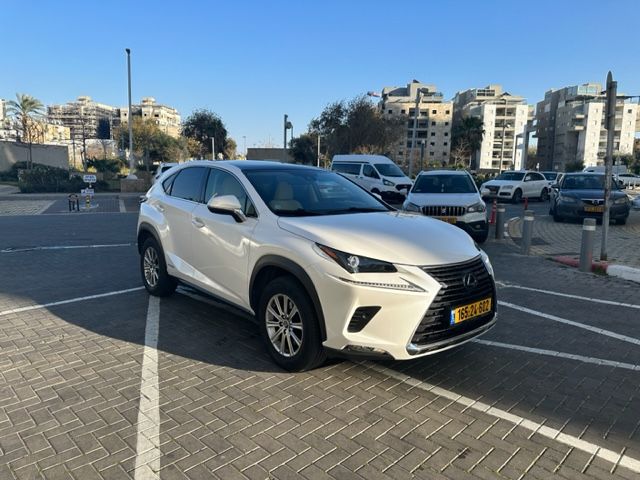 Lexus NX • 2020 • 61,000 km 1