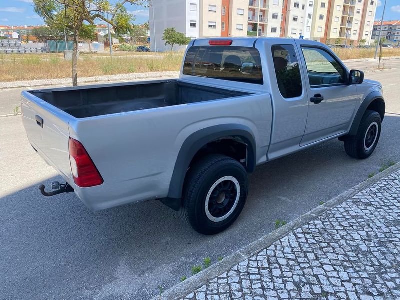 Isuzu D-MAX • 2006 • 28,000 km 4