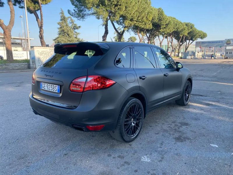 Porsche Cayenne • 2012 • 260,000 km 2
