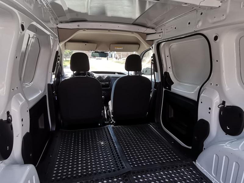 Renault Kangoo • 2020 • 7,850 km 2