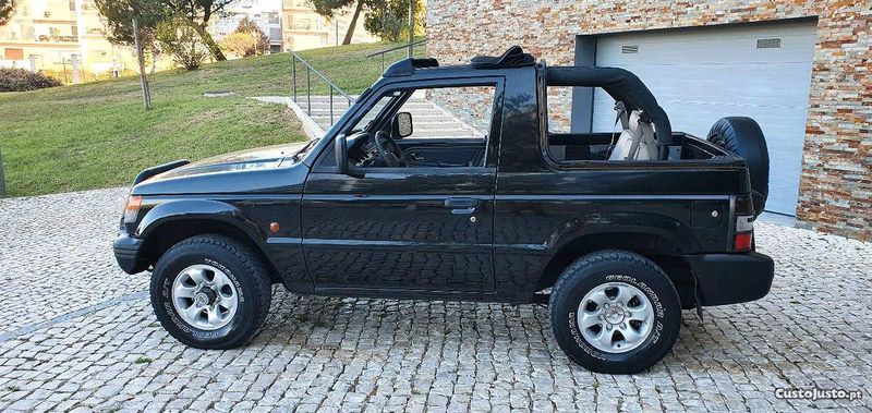 Mitsubishi Pajero • 1992 • 160,000 km 4