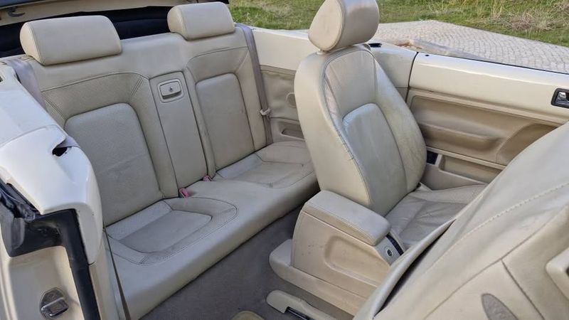 Volkswagen New Beetle • 2004 • 120,000 km 5