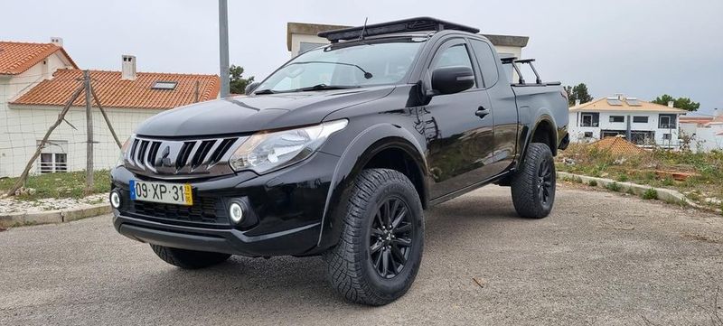 Mitsubishi L200 • 2019 • 49,000 km 2