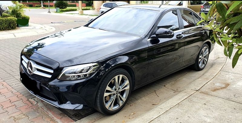 Mercedes-Benz C • 2020 • 35,000 km 4