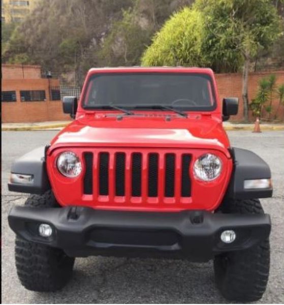 Jeep Wrangler • 2019 • 80,000 km 4