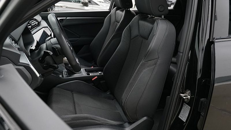 Audi Q3 • 2019 • 106,564 km 13