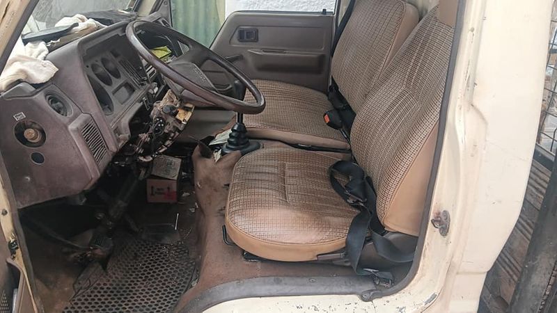 Toyota Dyna • 1997 • 178,000 km 4