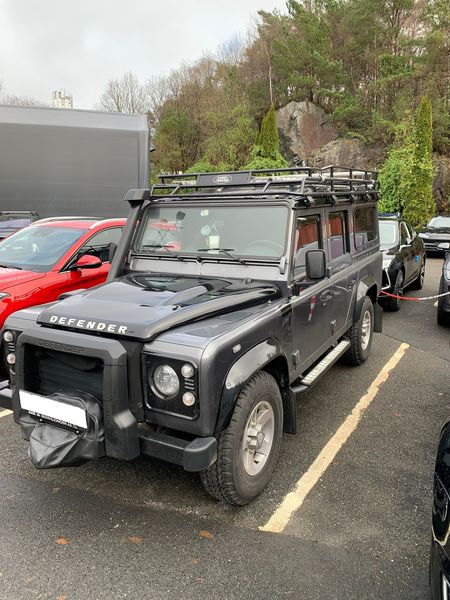 Land Rover Defender • 2016 • 17,000 km 14