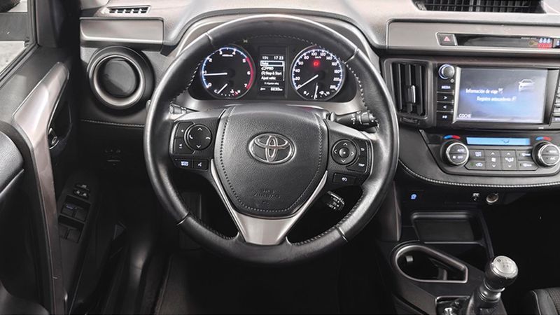 Toyota RAV4 • 2016 • 171,989 km 6