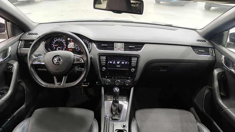 Škoda Octavia • 2015 • 153,850 km 5