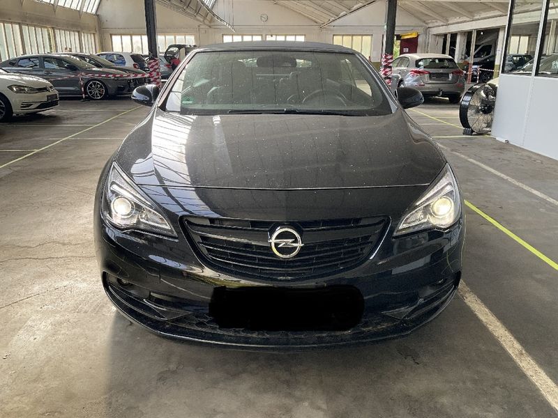Opel Cascada • 2017 • 80,000 km 1