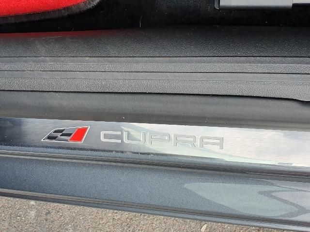 Seat Leon • 2016 • 120,000 km 10