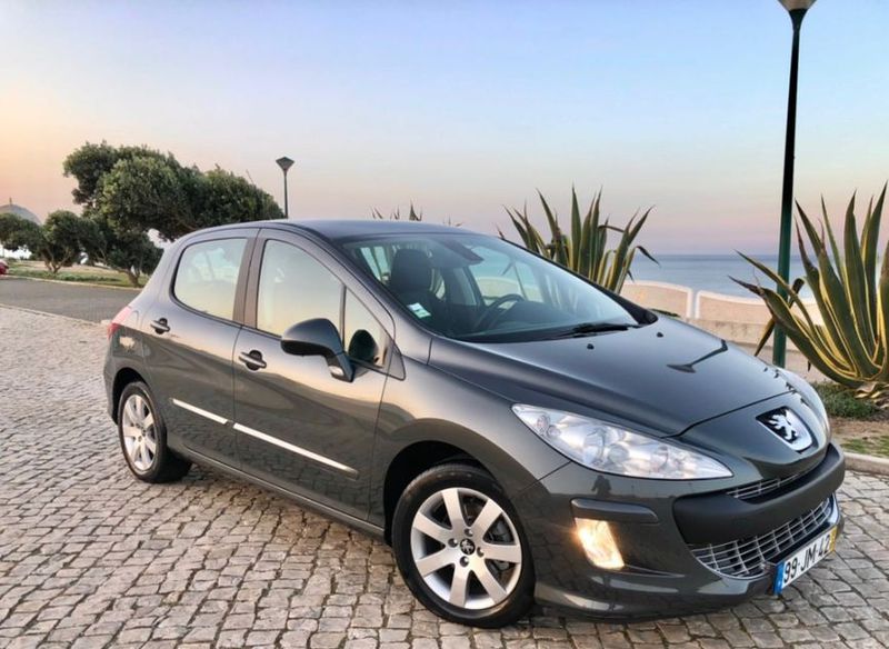Peugeot 308 • 2010 • 183,000 km 1