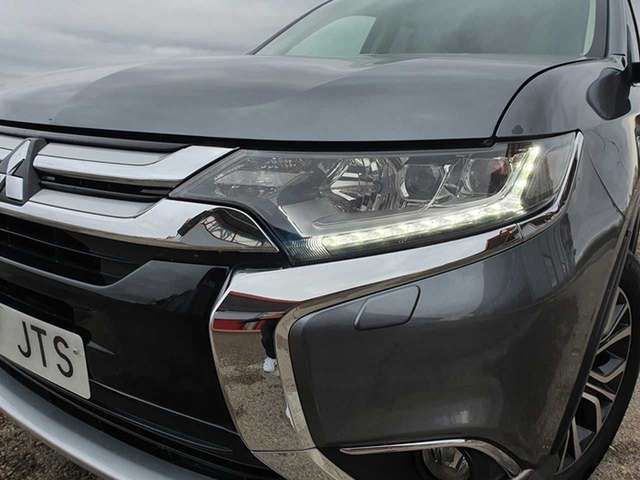 Mitsubishi Outlander • 2016 • 102,000 km 21