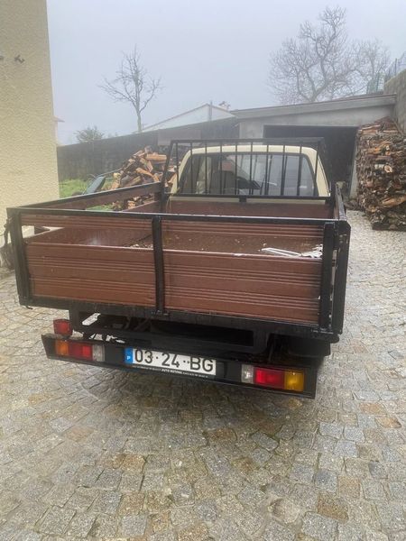 Toyota Hilux • 1992 • 93,000 km 5