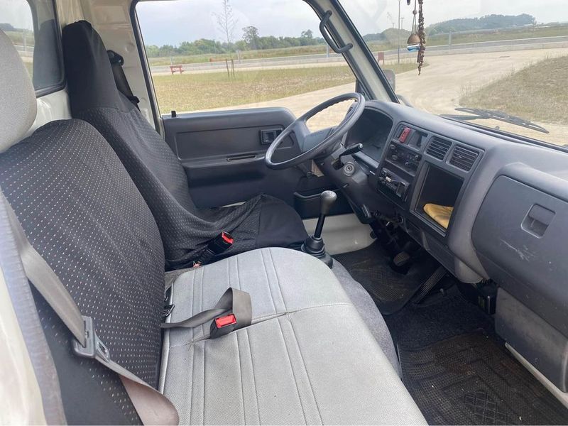 Toyota Dyna • 1995 • 68,000 km 6