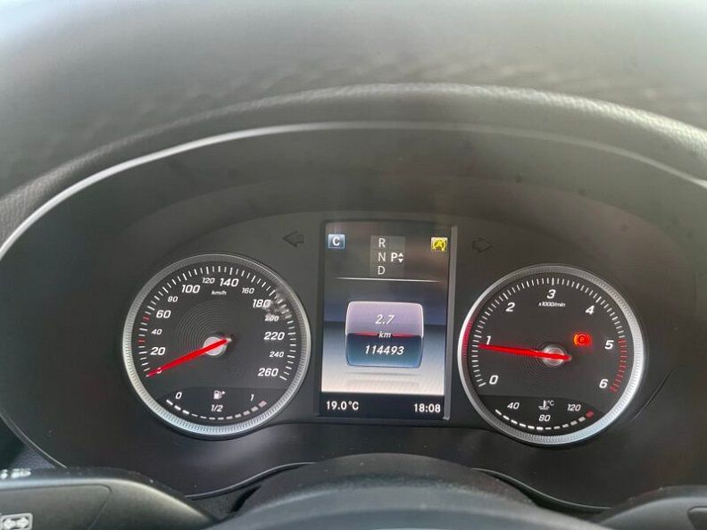 Mercedes-Benz C-Class • 2016 • 115,000 km 9